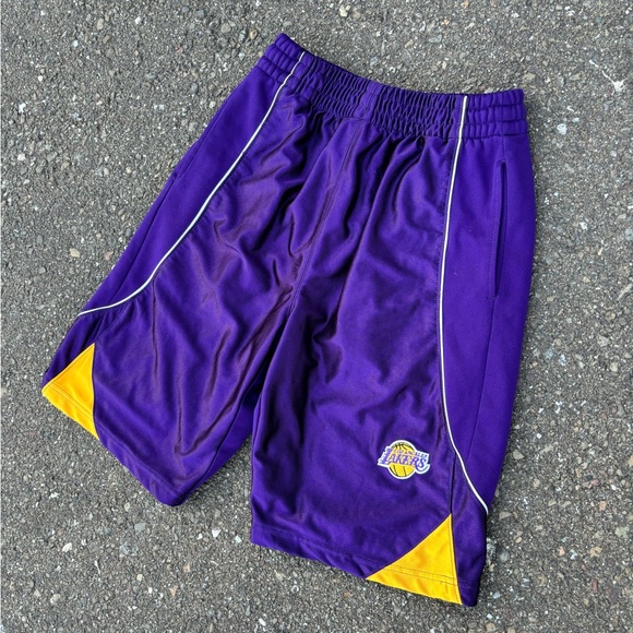 Y2K Los Angeles Lakers Athletic Basketball Shorts - Picture 2 of 9
